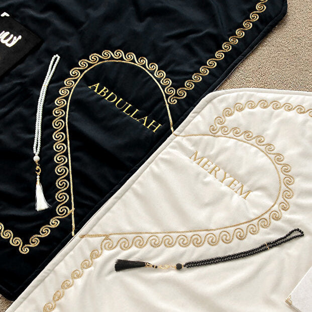 Özel İsimli Kalpli Çift Bohçası