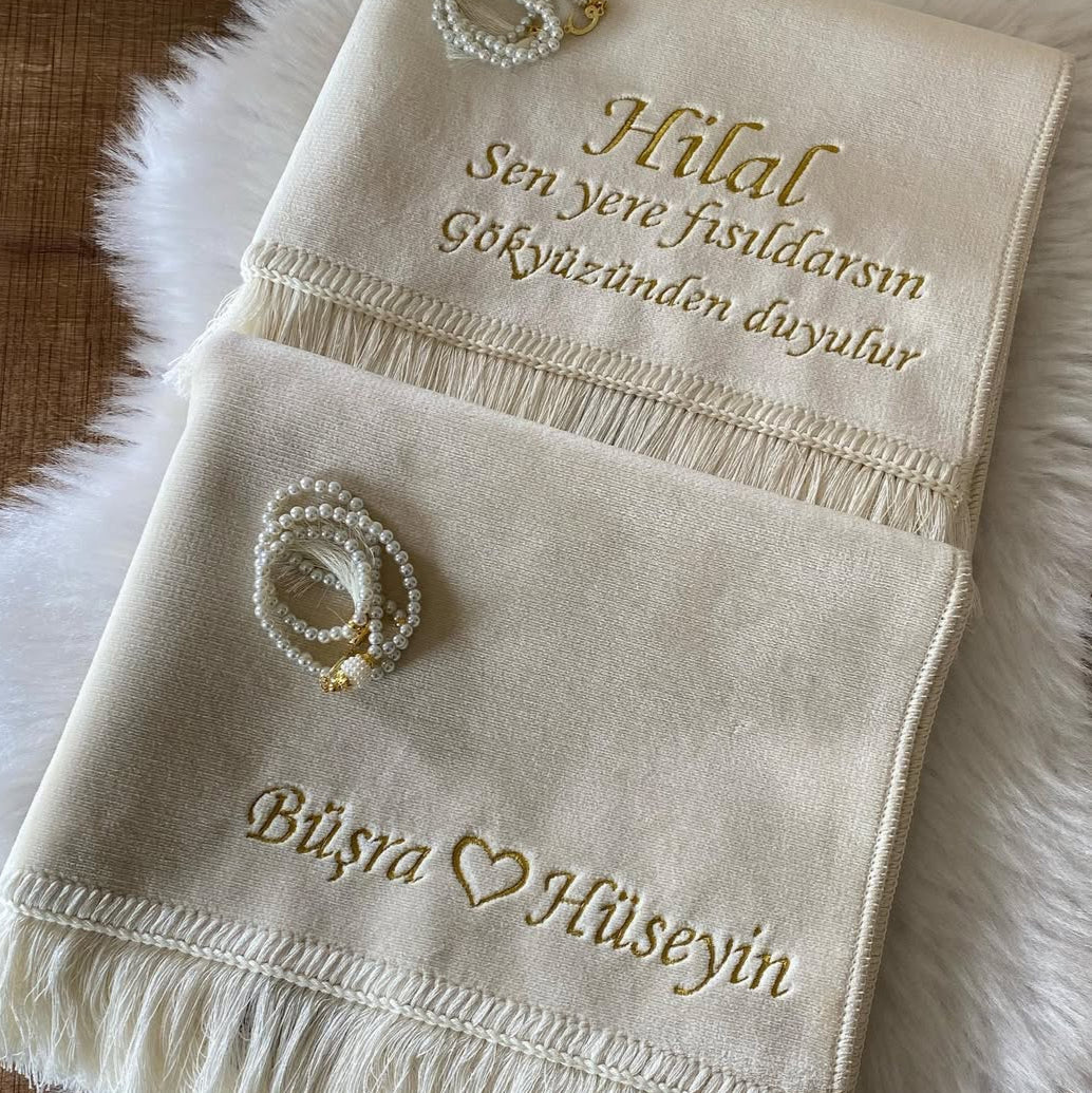 Kişiye Özel İsimli Lüx Kadife Seccade Krem